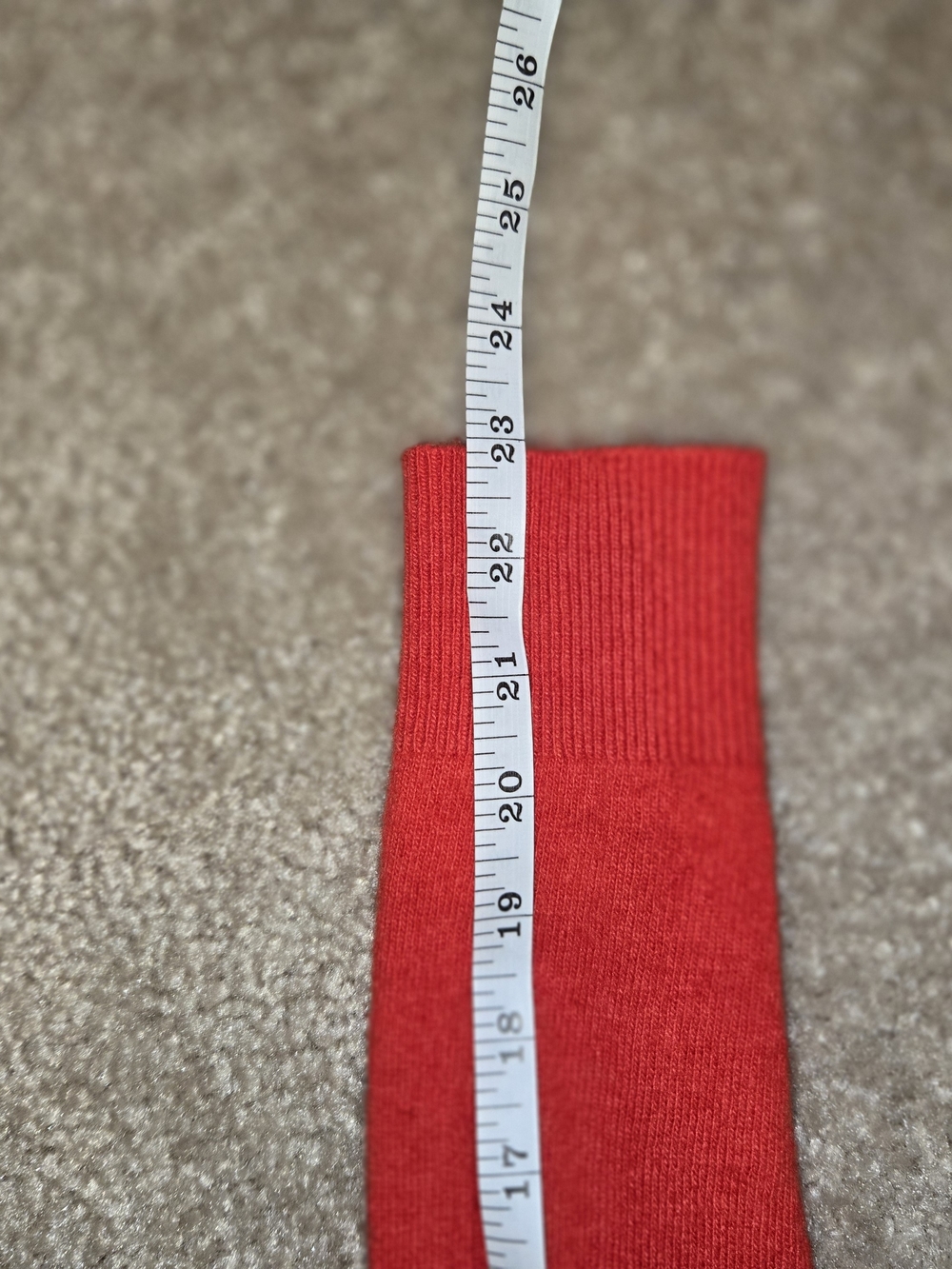 Banana Republic Red Cashmere Crewneck Sweater - Picture 5 of 8